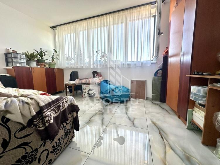 Apartament cu 2 camere semidecomandat în Freidorf