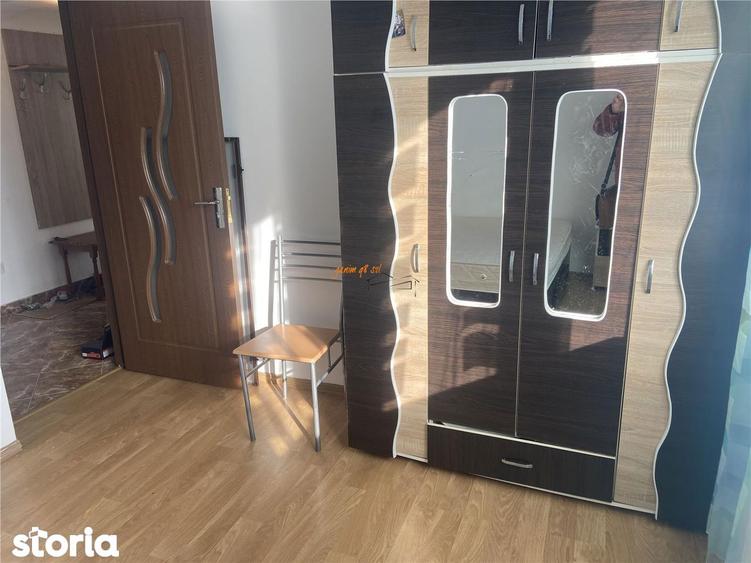 Apartament cu 2 camere decomandat, mobilat în Sud