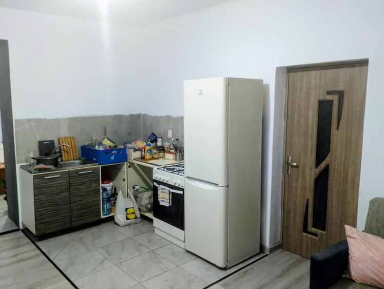 Casă individuală cu 2 camere cu Canalizare în Traian