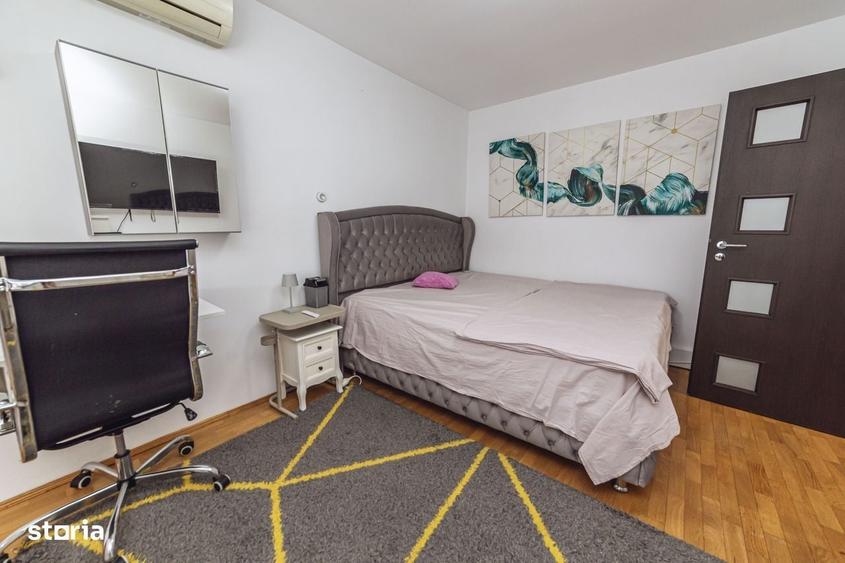 Apartament cu 3 camere semidecomandat în Titan