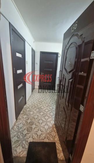 Apartament cu 3 camere semidecomandat în Titan