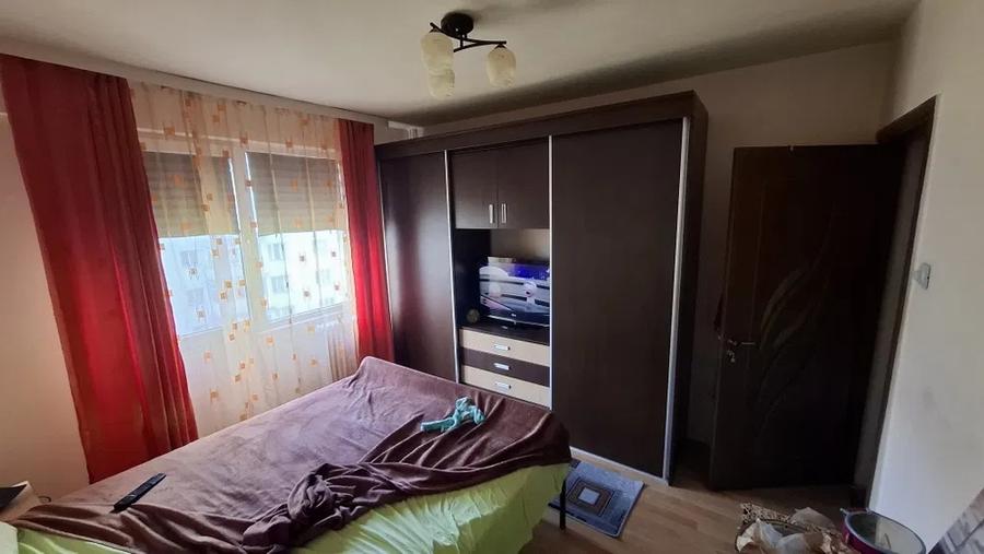Apartament cu 2 camere decomandat, mobilat în Basarabia