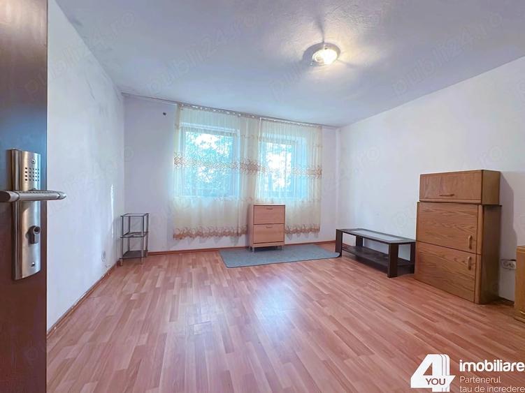 Casă cu 2 camere cu Teren 1166 Mp în Secusigiu