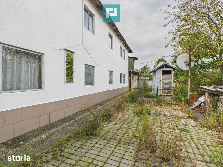 Casă cu Teren 2880 Mp în Semlac