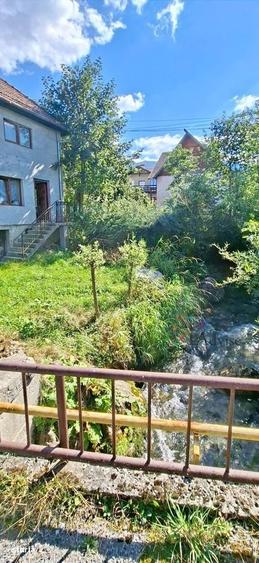 Casa generoasa in BranSimon | parau si priveliste deosebita - 13