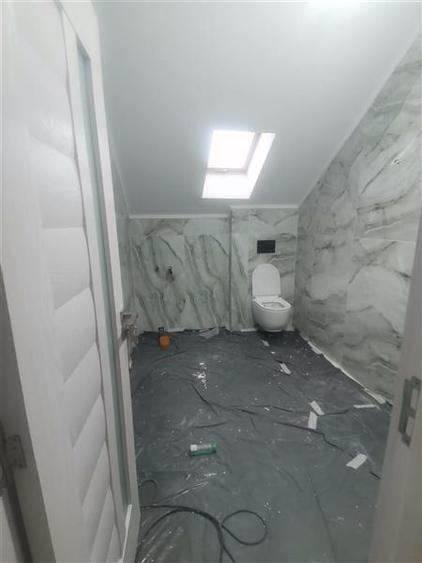 Casă individuală cu 4 camere cu Canalizare în Central