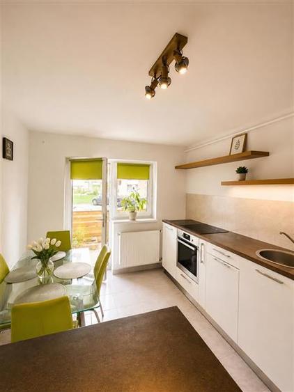 Apartament cu 2 camere decomandat, mobilat în Exterior Est