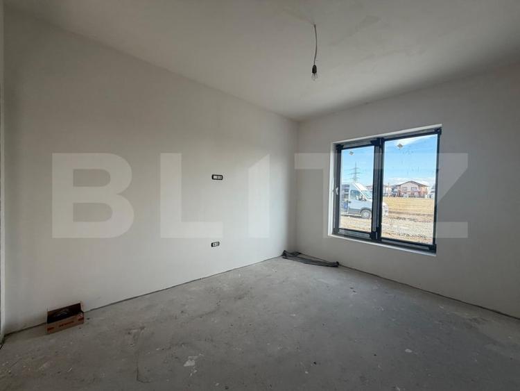 Duplex cu 3 camere cu Teren 400 Mp în Moșnița Nouă