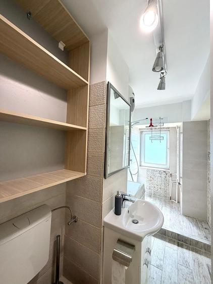Apartament cu 2 camere decomandat în P-ța Alba Iulia