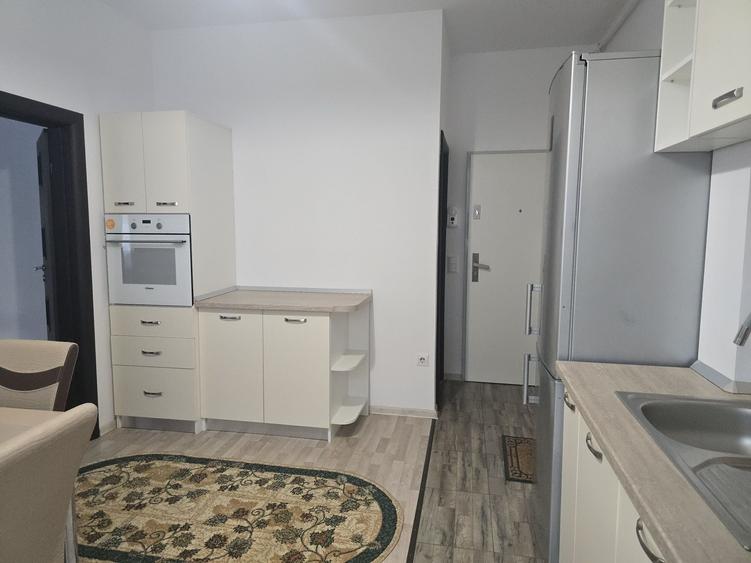 Garsonieră decomandată în Lotrioara