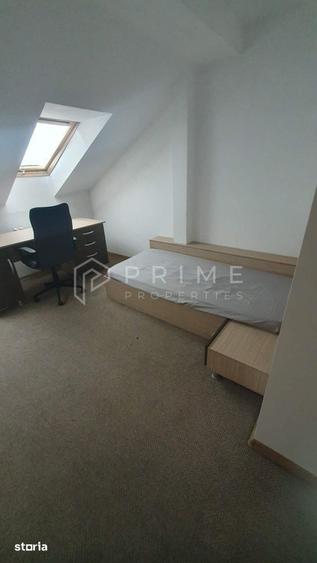 Apartament cu 3 camere decomandat în 22 Decembrie 1989