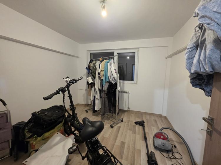 Apartament cu 3 camere decomandat în 1 Decembrie 1918