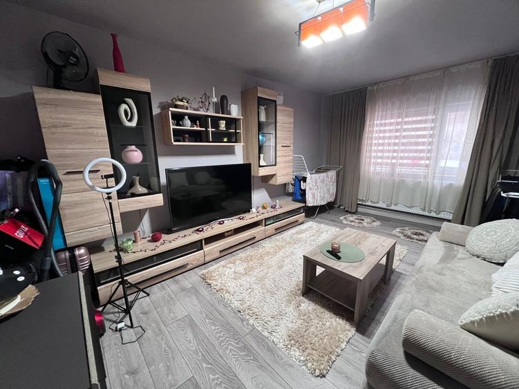 Apartament 2 camere,decomandat,zona Lido-Casa de pensii - 6
