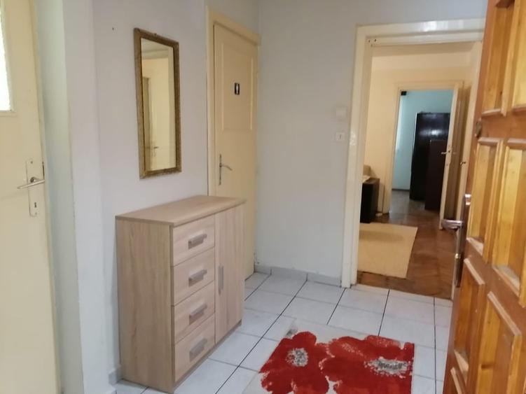 Apartament cu 2 camere, mobilat în Take Ionescu
