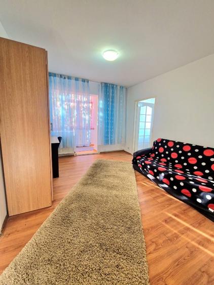 Apartament cu 2 camere semidecomandat în Tătărași