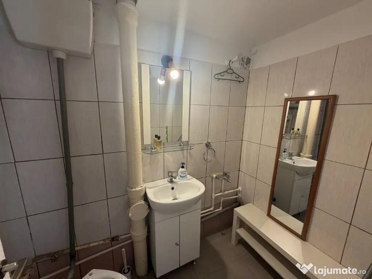 Spațiu comercial, de 27 mp, în Central