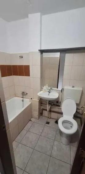 Garsonieră decomandată, mobilată în Galata