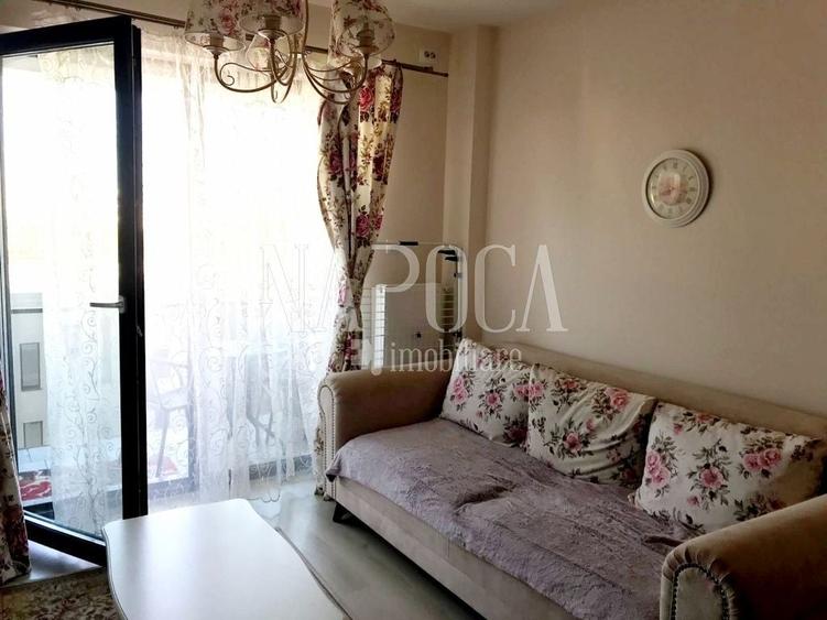 Apartament cu 2 camere semidecomandat, mobilat în Între Lacuri