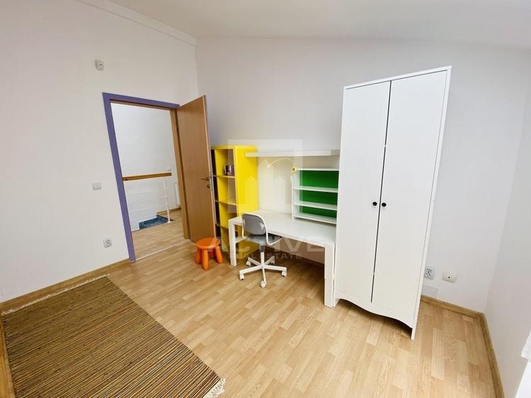Duplex cu 5 camere cu Canalizare în Bună Ziua