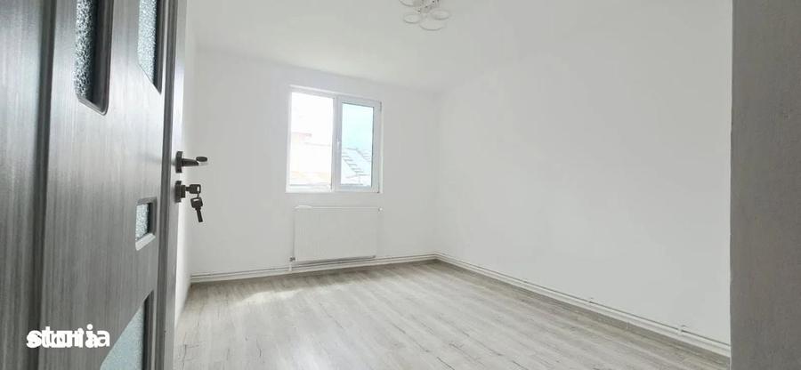 Casă cu 4 camere în Lunca Cetățuii