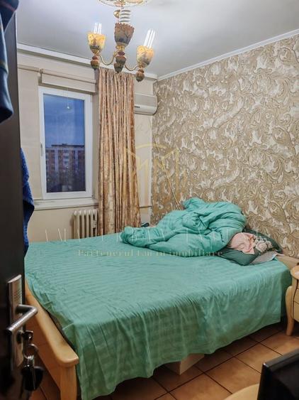 Apartament cu 3 camere decomandat, mobilat în Teiul Doamnei