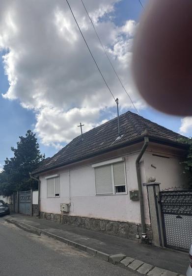 Casă individuală cu 4 camere cu Teren 394 Mp în Trei Stejari