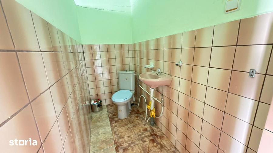 Casă cu 6 camere cu Teren 512 Mp în Central