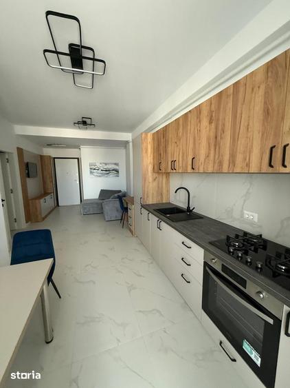 Intrare Obcini - Microapartament cu 2 camere semidecomandate. - 4