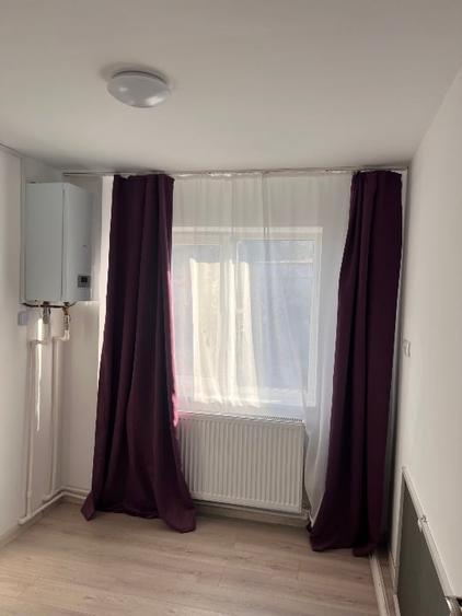 Apartament cu 3 camere decomandat, mobilat în Sud-Vest