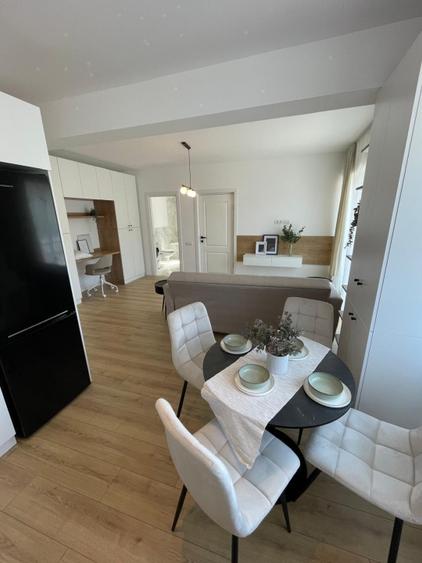 Apartament cu 2 camere semidecomandat, mobilat în Florești — fotografia 1