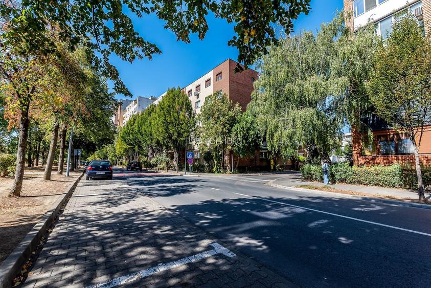 PRET NOU! Apartament 3 camere 2 bai - Praporgescu - COMISION 0