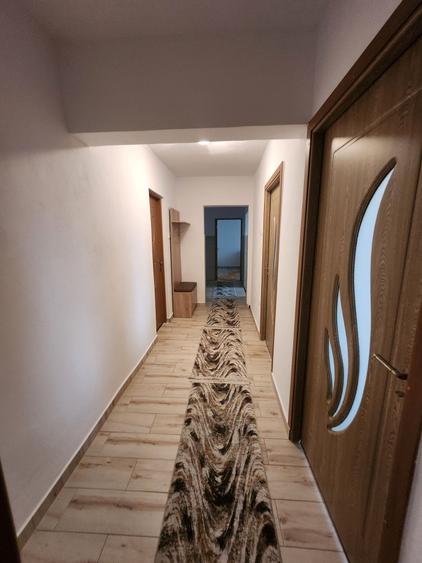 Apartament cu 3 camere în Viilor