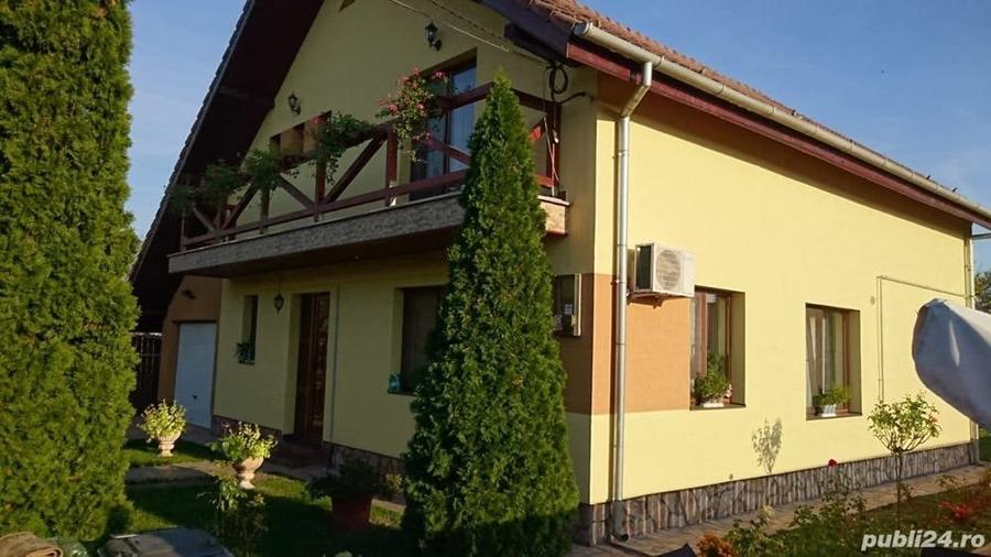 Casă cu 6 camere cu Teren 600 Mp în Moșnița Veche