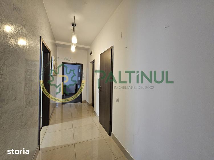 Apartament cu 3 camere decomandat în Turnișor