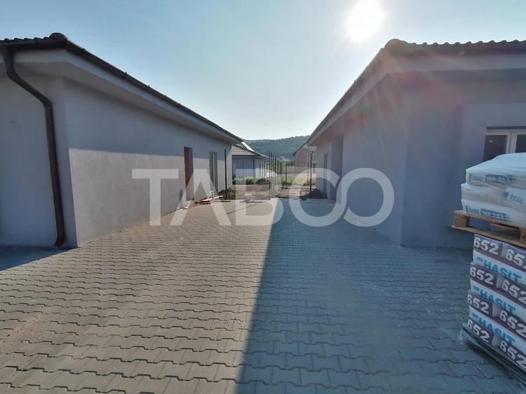 Duplex cu 3 camere cu Canalizare în Tălmaciu