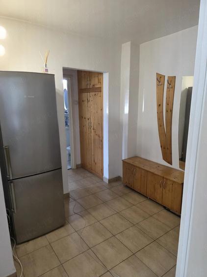 Apartament 2 camere Bd.1 Dec. 1918 + garaj tip boxa, vis-a-vis de Europa, et 1 din 4 - 5