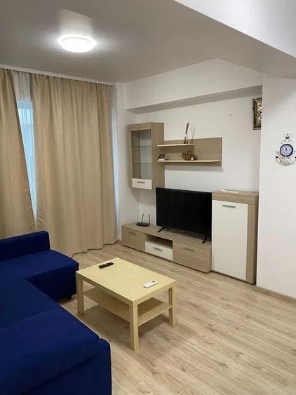Apartament cu 2 camere semidecomandat, mobilat în Băneasa