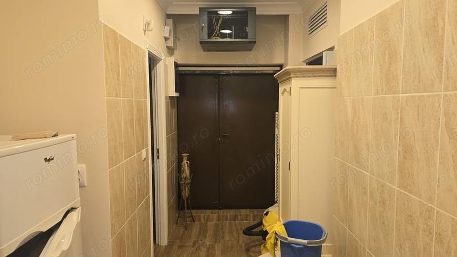 Spațiu comercial, de 120 mp, în Central