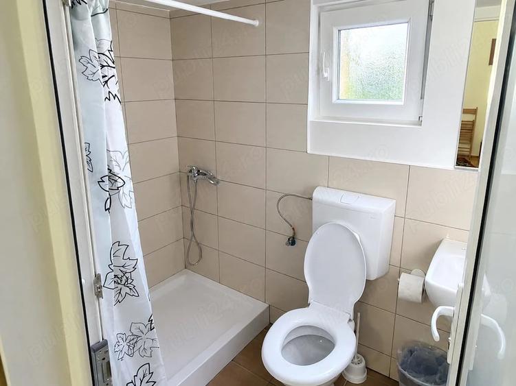 Casă cu 6 camere cu Teren 4600 Mp în Tarcău