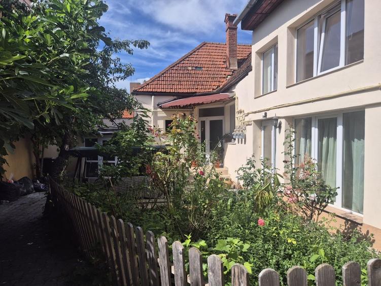 Central, apartament la casa, pretabil si pentru studenti - 1