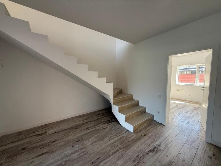 Duplex cu 3 camere cu Teren 200 Mp în Ultracentral