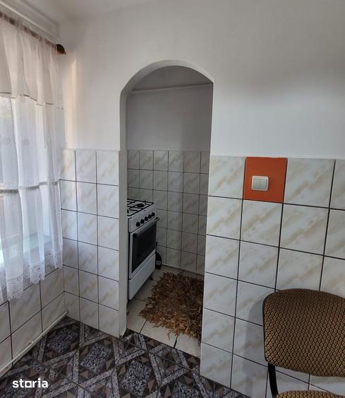 Apartament cu 3 camere decomandat în Exterior Vest