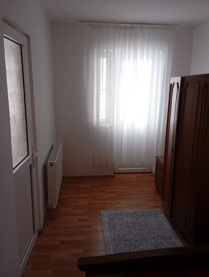 Apartament cu 2 camere decomandat în Exterior Vest
