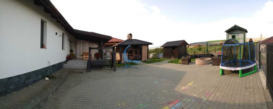 Casă cu 4 camere în Solovăstru