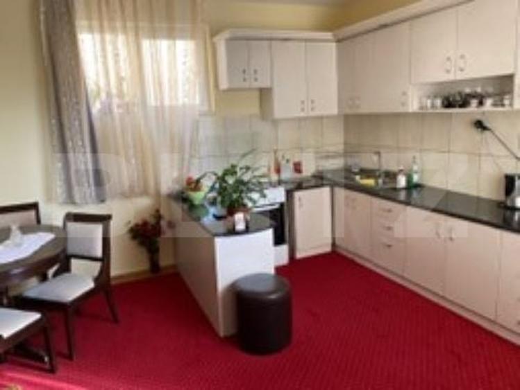 Casă individuală cu 8 camere cu Piscina în Exterior Nord