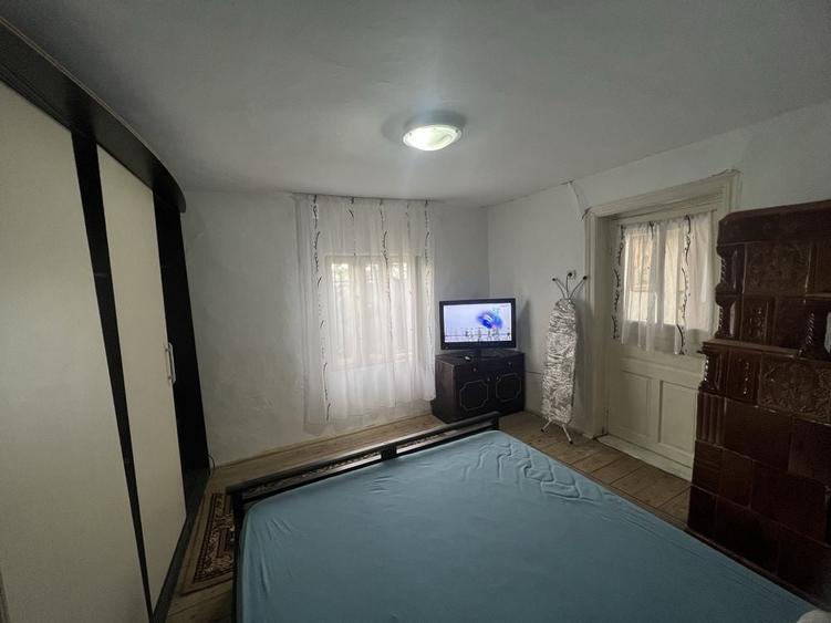Casă cu 3 camere cu Teren 290 Mp în Gară