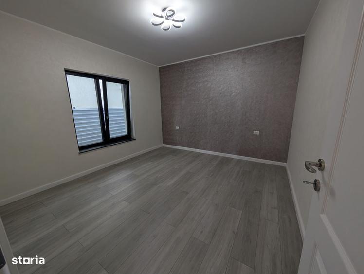 Casă cu 4 camere în Hemeiuș