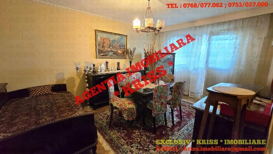 Apartament cu 4 camere decomandat în Negru Vodă