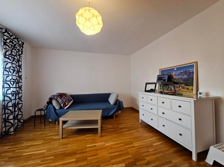 Apartament cu 3 camere decomandat, mobilat în Nerva Traian