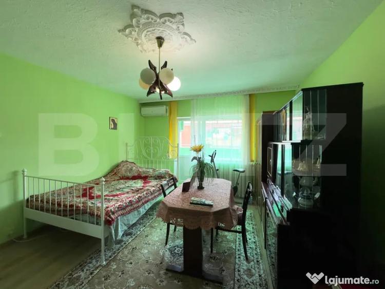 Apartament de vanzare cu 3 camere 66 mp, 2 balcoane zon - 1